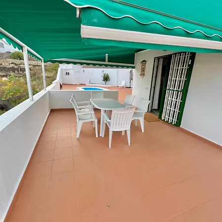 Casa Tina Piscina Privada شقة كانديلاريا